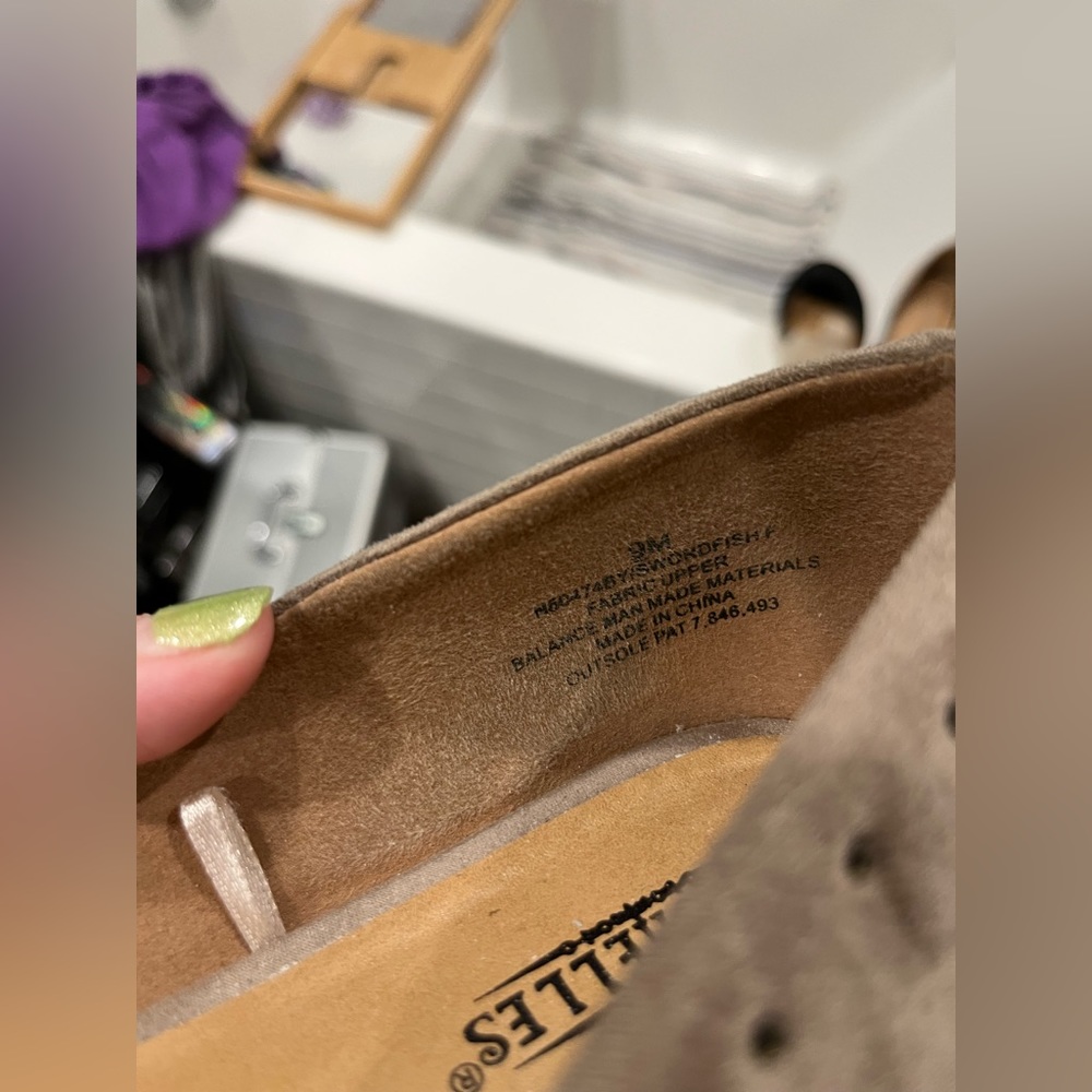 Seychelles brand taupe flat with rhinestone detail - Picture 14 of 16